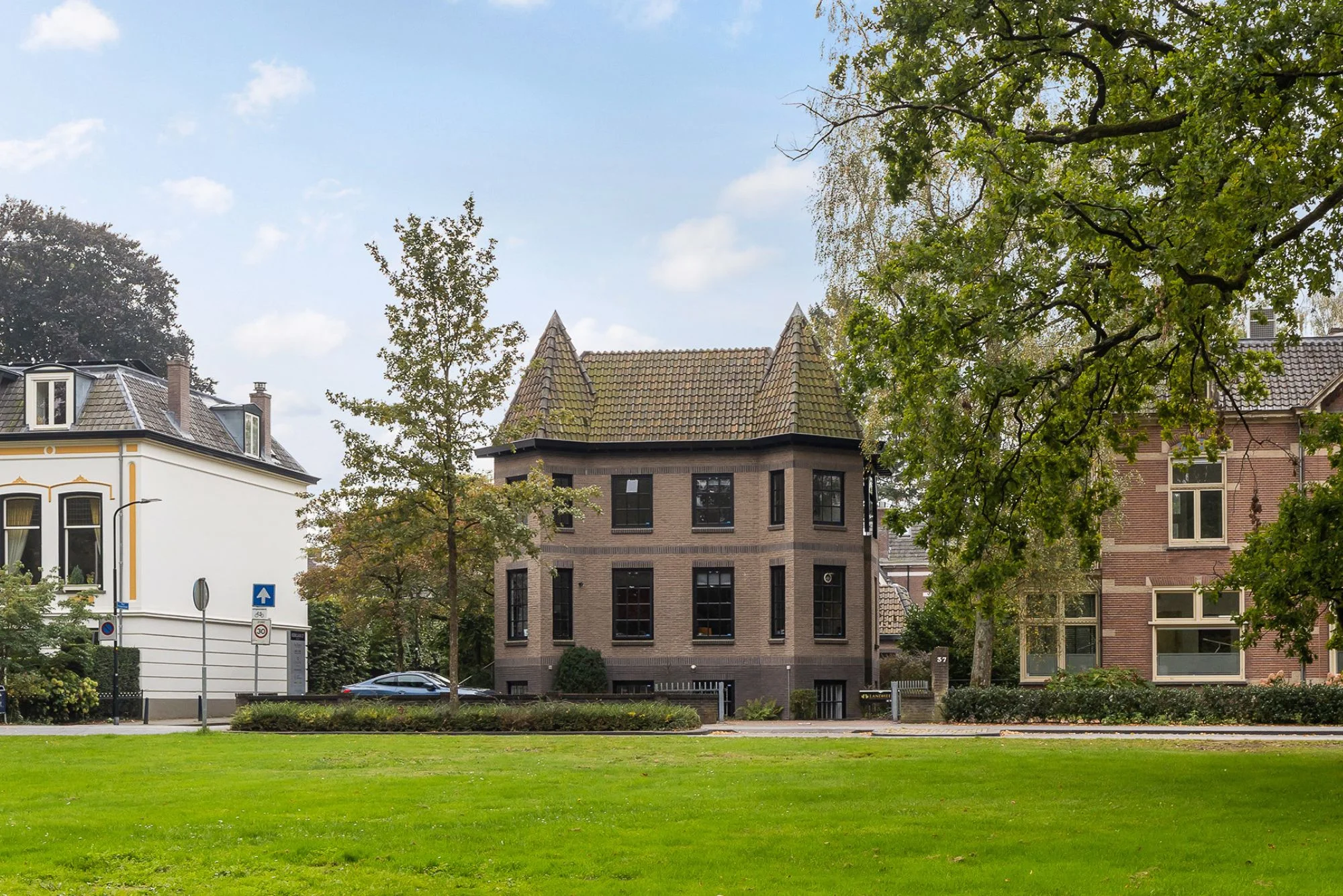 Kantoor Oranje Parck Advocatuur — Kerklaan, Apeldoorn